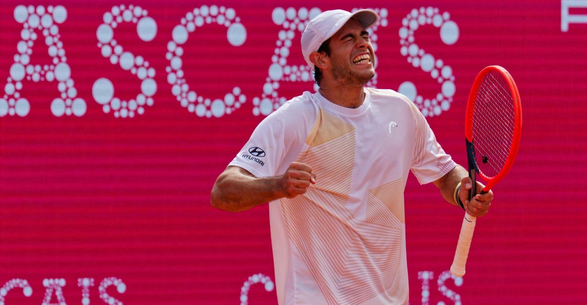 Bucharest Open Borges Reaches Second Round Beats Wawrinka Tennis Majors