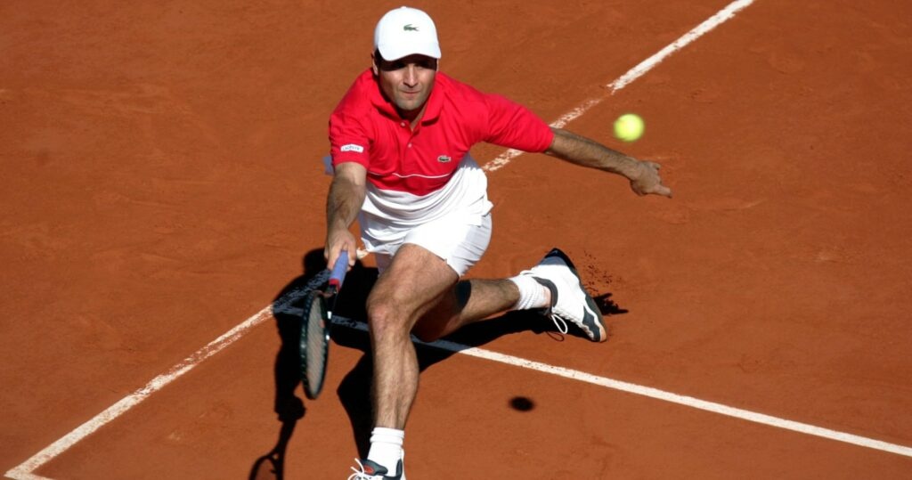 Fabrice Santoro at Roland-Garros in 2004
