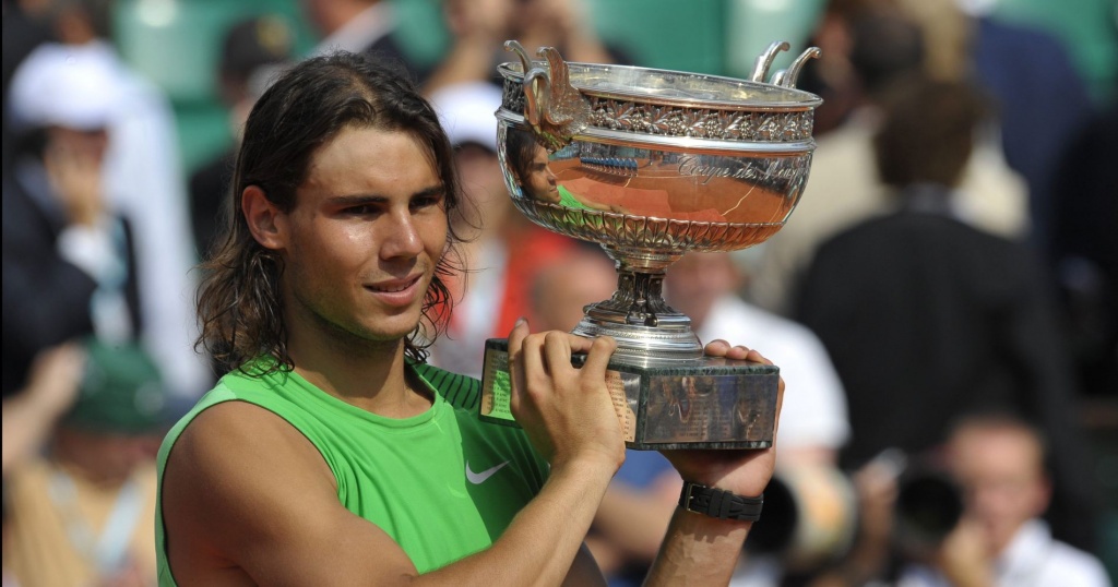 Rafael Nadal holding the French Open trophy in 2008