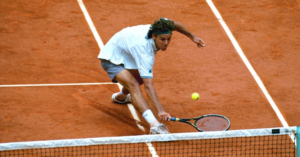 Guga Kuerten at the French Open in 2001