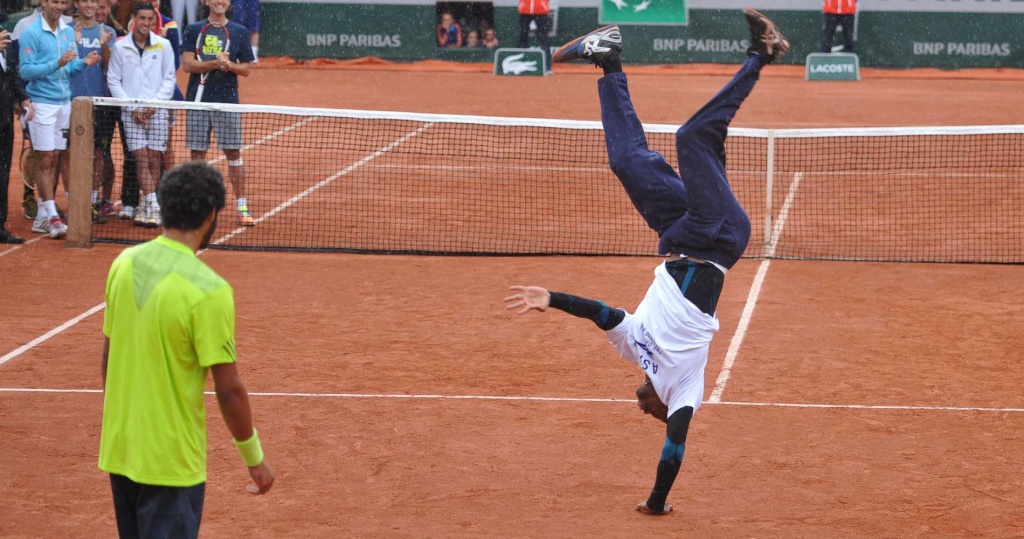 Gaël Monfils breakdancing, 2014 Roland-Garros