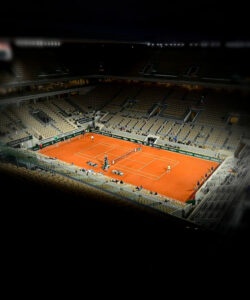 Roland-Garros, night session, court Philippe-Chatrier