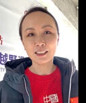 Peng Shuai with Peng Shuai est apparue deux fois sur Internet dimanche, notamment dans une vidéo d’un média de Singapour où elle déclare qu’il ne faut pas s’attendre à la voir à l’étranger dans les semaines à venir.