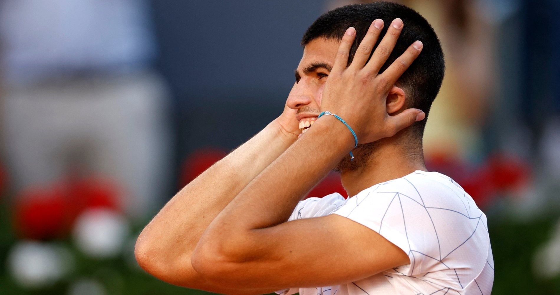 Carlos Alcaraz beats Rafael Nadal Madrid