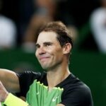 Rafael Nadal claps crowd