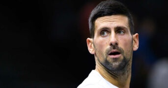 Novak Djokovic durinh his practice at the Rolex Paris Masters in 2022