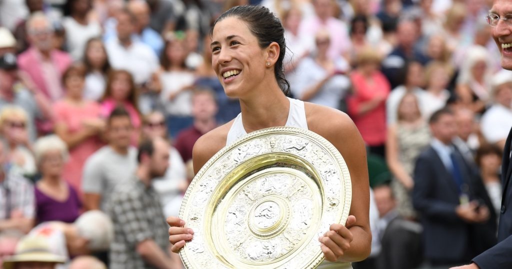 Garbiñe Muguruza with her 2017 Wimbledon trophy