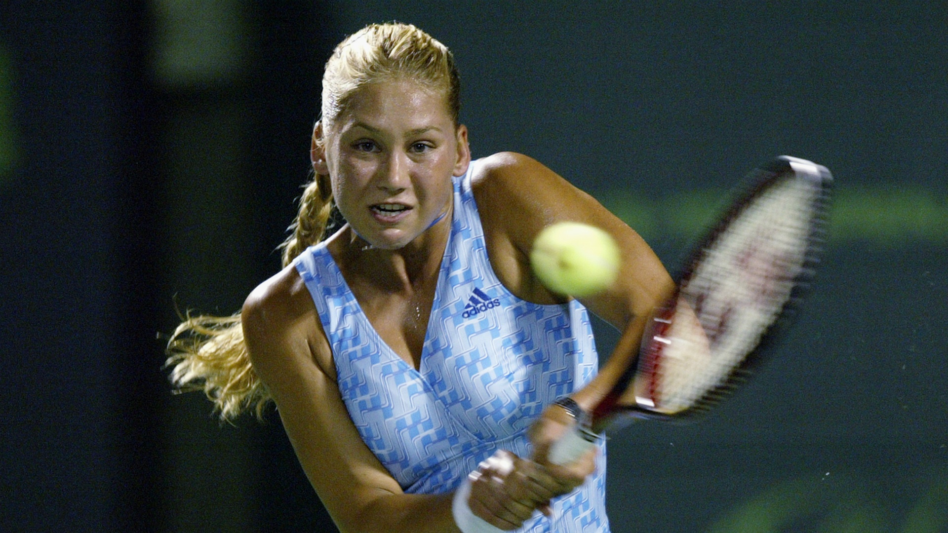 ANNA KOURNIKOVA - ON THE COURT LOOKING BACK !!!