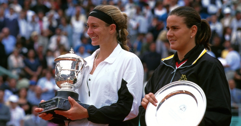 Mary Pierce and Conchita Martinez, 2000 Roland-Garros final