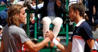 Stefanos Tsitsipas and Daniil Medvedev in Monte-Carlo, 2019