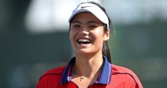 Emma Raducanu (GBR) reacts on the practice courts during day 2 of the BNP Paribas Open at the Indian Wells Tennis Garden.