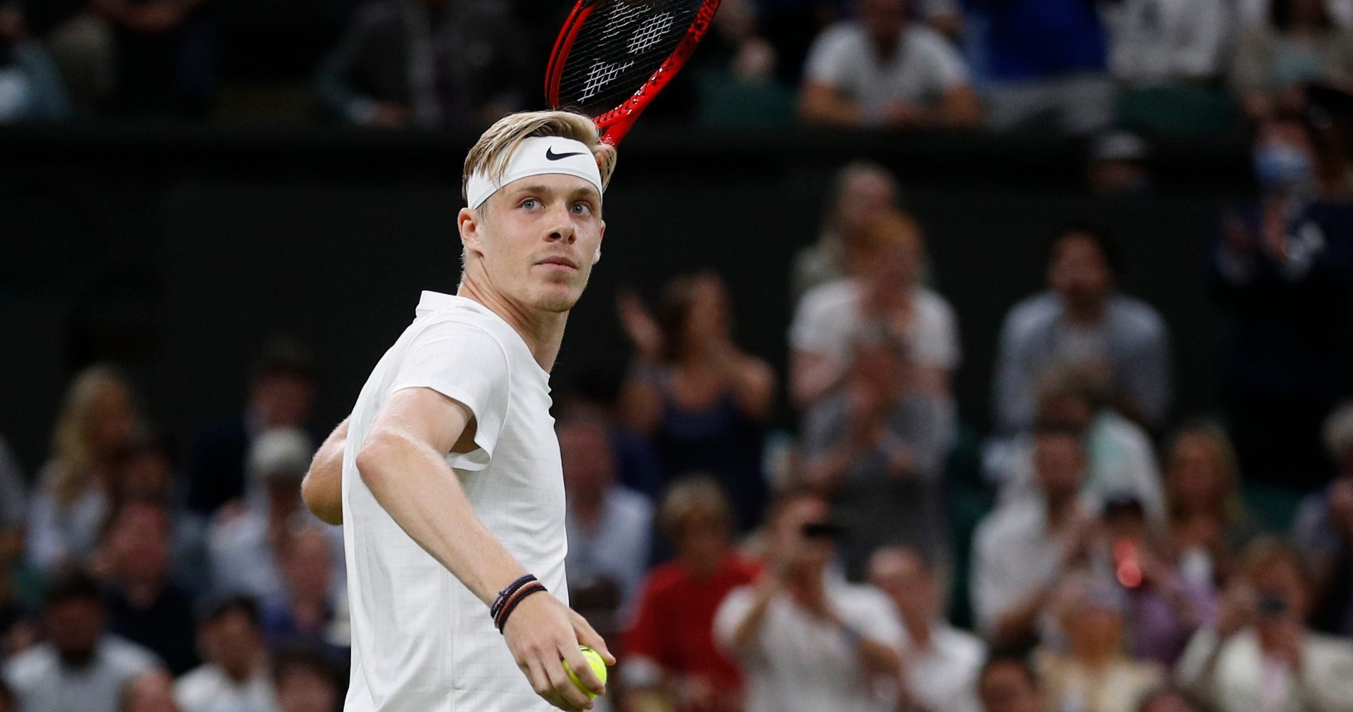 Shapovalov “Im for no coaching, Im for keeping the tradition”