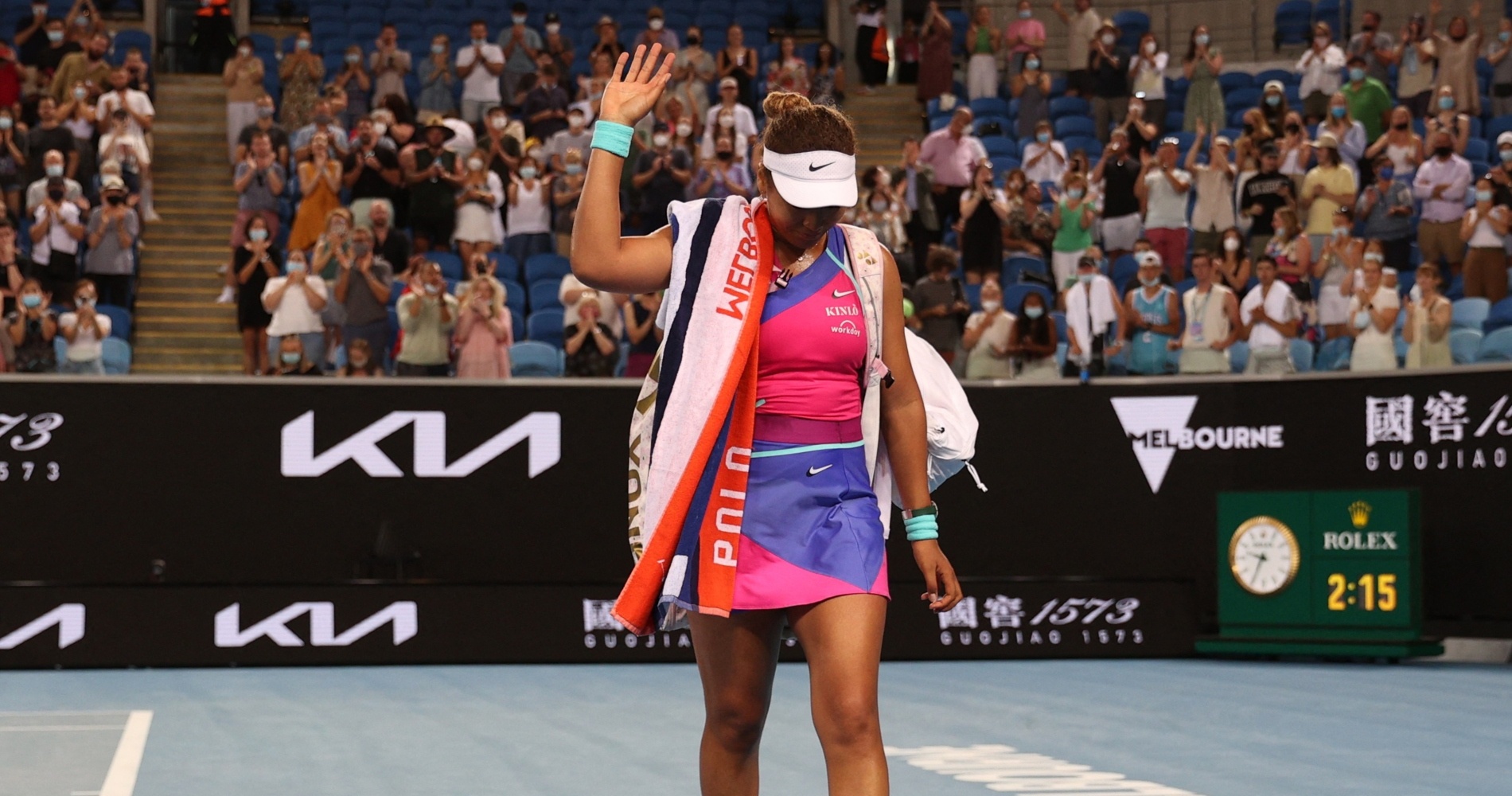 Naomi Osaka leaves court R3 AO 2022