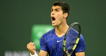 Carlos Alcaraz (ESP) celebrates after beating Cameron Norrie (GBR) at the BNP Paribas Open at the Indian Wells Tennis Garden.