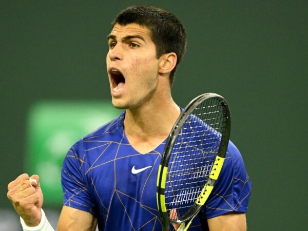 Carlos Alcaraz (ESP) celebrates after beating Cameron Norrie (GBR) at the BNP Paribas Open at the Indian Wells Tennis Garden.