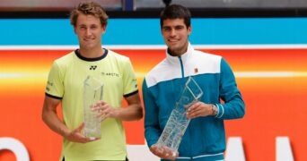 Casper Ruud (L) and Carlos Alcaraz (R) after their men's singles final in the Miami Open at Hard Rock Stadium.