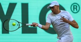 Benjamin Bonzi at the ATP Halle Open