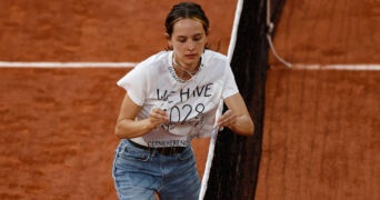 A protester called Alizé during Roland-Garros 2022 semi-finale