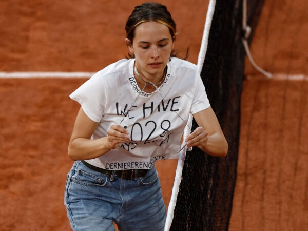 A protester called Alizé during Roland-Garros 2022 semi-finale