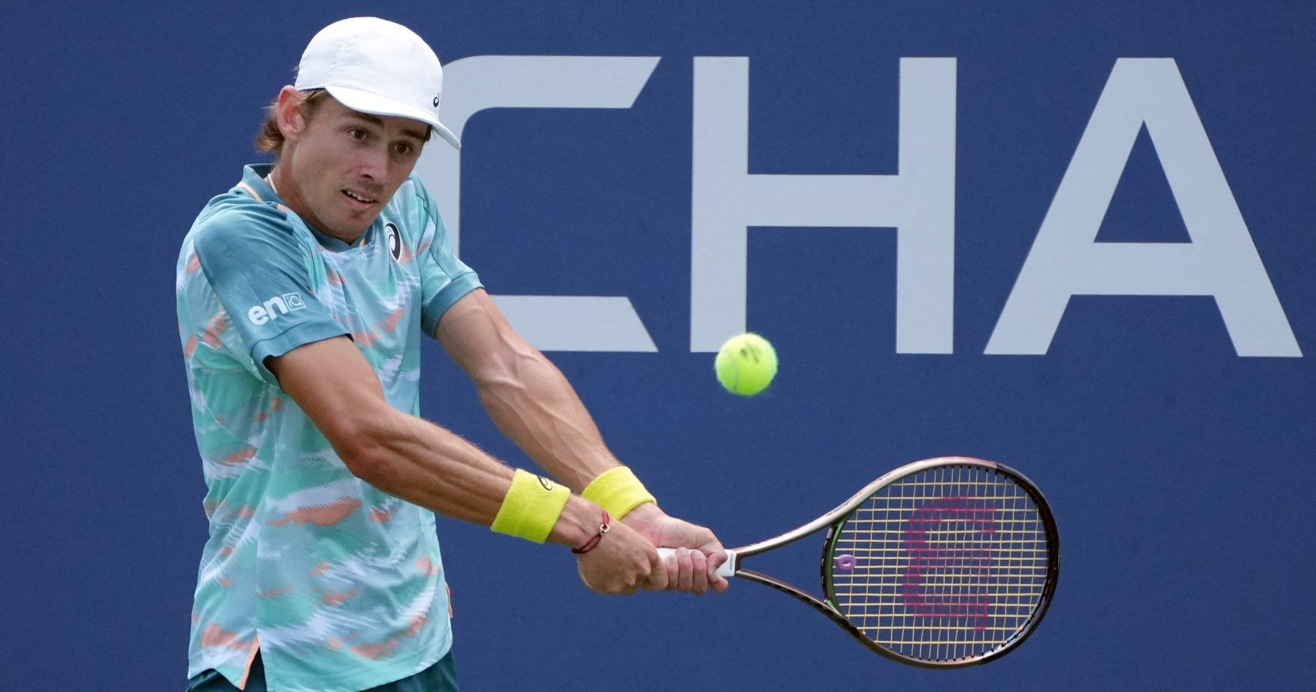 Tennis, ATP Stockholm Open 2022 De Minaur beats Shapovalov