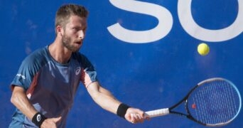 Corentin Moutet volley