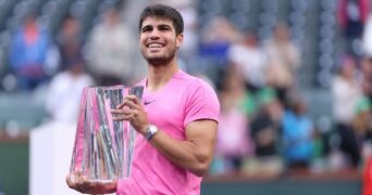 Carlos Alcaraz trophy Indian Wells