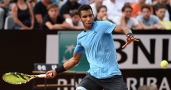 Felix Auger-Aliassime clay