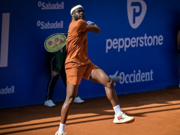 Frances Tiafoe on clay