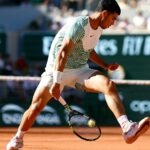 Carlos Alcaraz through to third round at Roland-Garros 2023