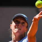 Iga Swiatek practices ahead of 2023 Roland-Garros Championships