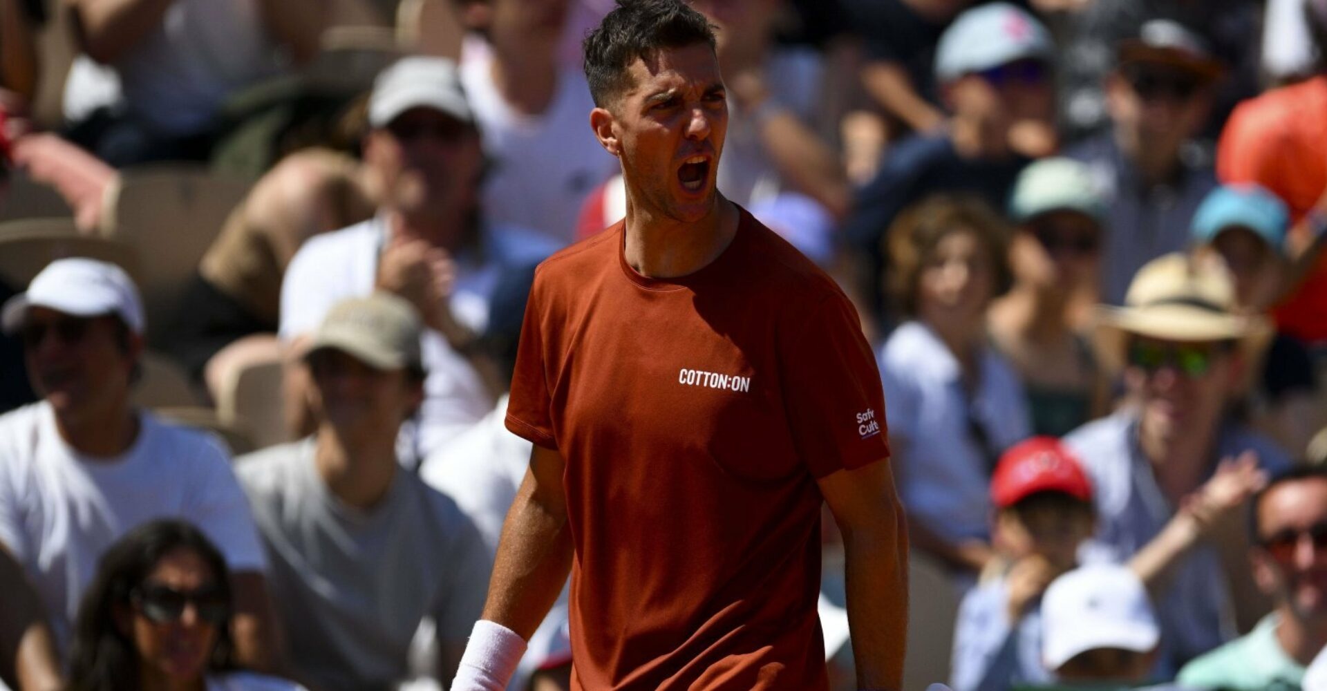 Kokkinakis Beats Wawrinka In Five Tennis Majors