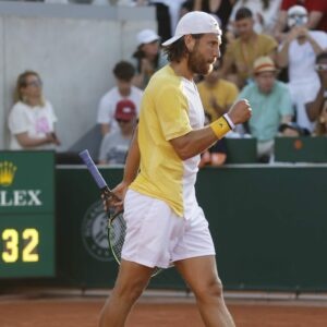 Lucas Pouille, Roland Garros second round