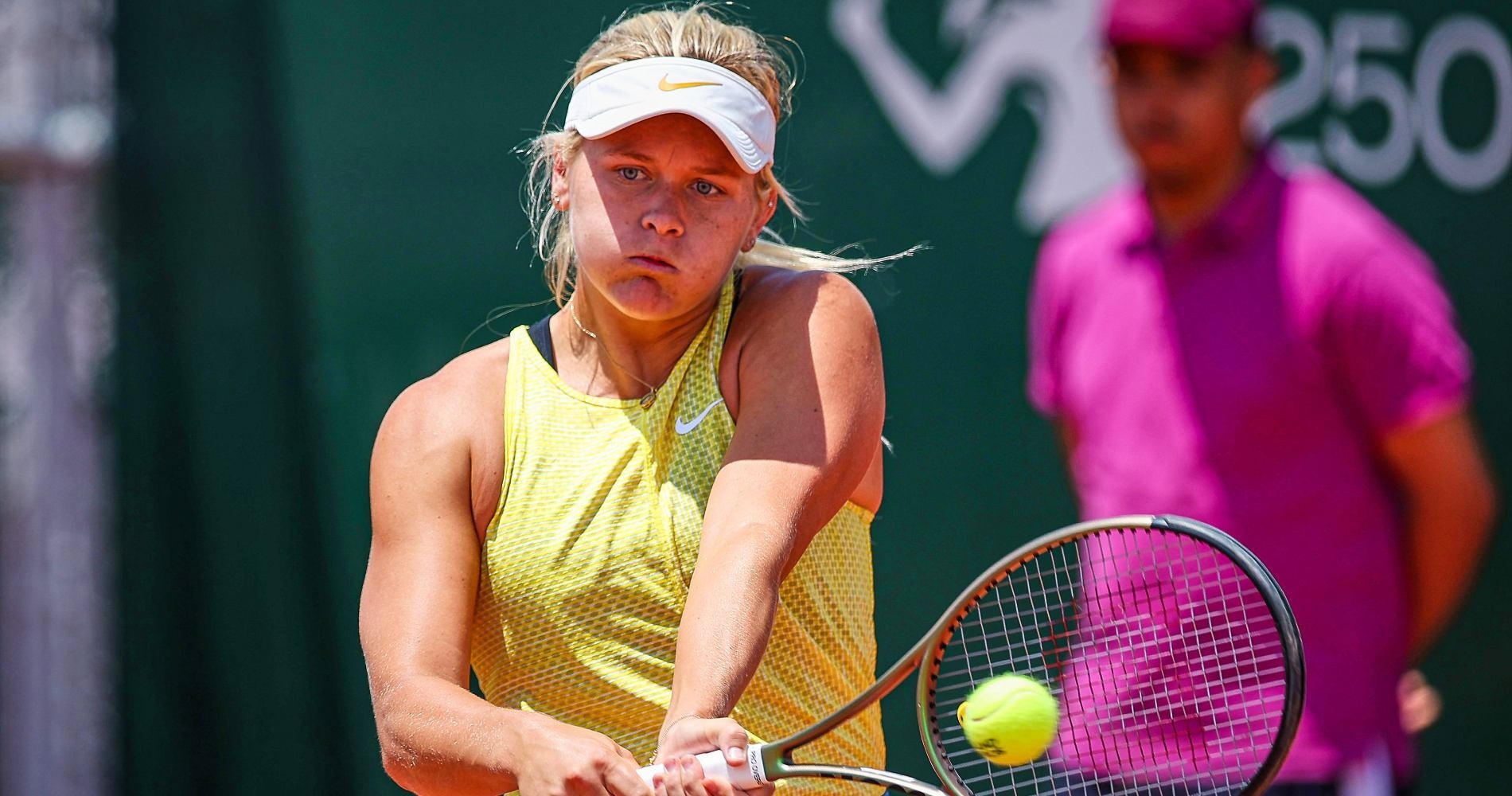 Tennis, WTA – Roland-Garros 2023: Stearns takes out Siniakova - Tennis ...