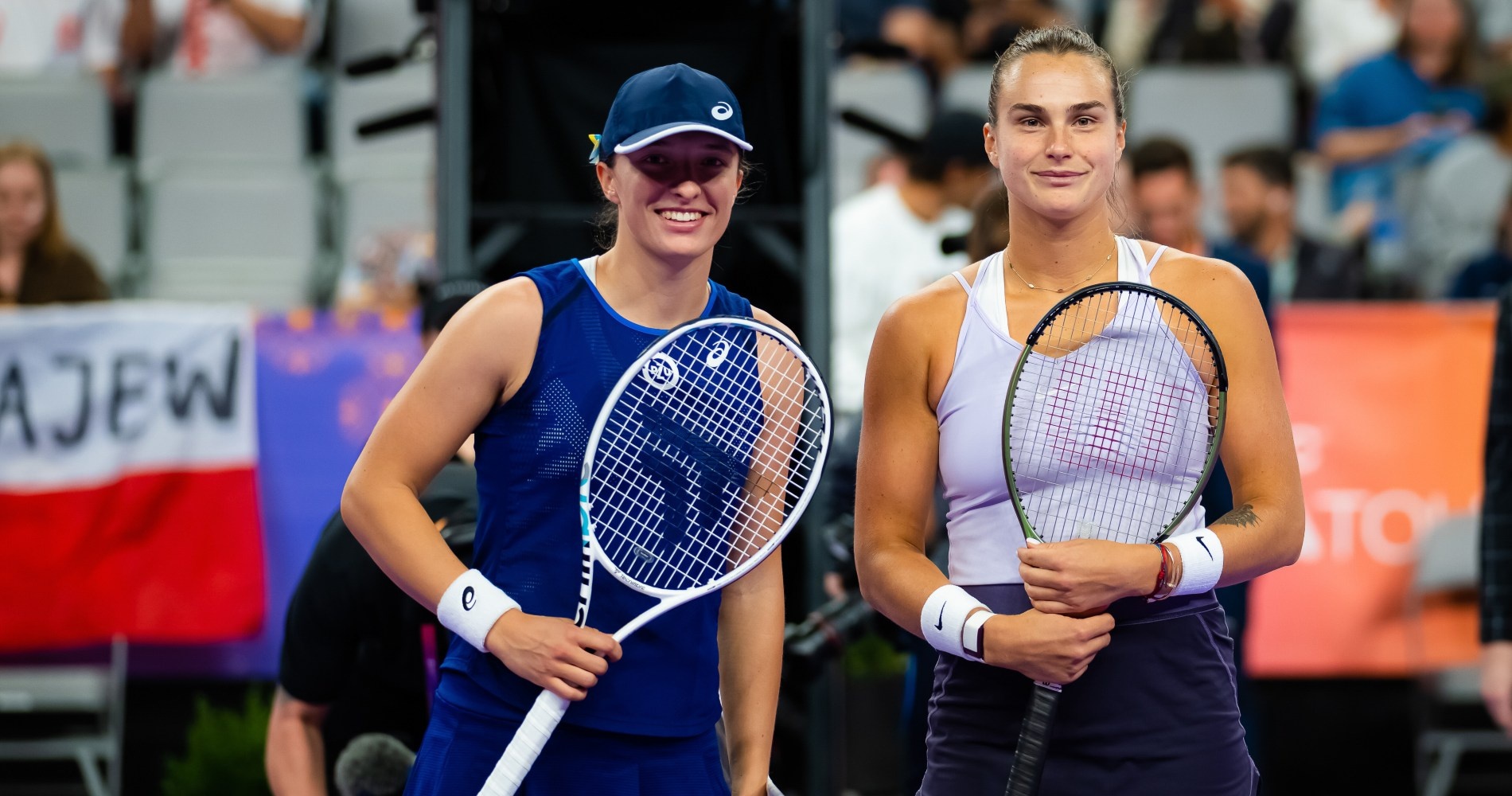 No.2 Swiatek beats No.1 Sabalenka in WTA Finals semis - SportsDesk