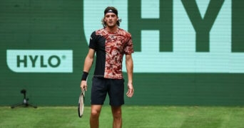 Stefanos_Tsitsipas_Halle_2023