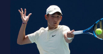 Juncheng Shang at the 2023 Miami Open