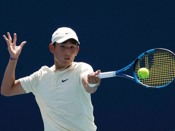 Juncheng Shang at the 2023 Miami Open