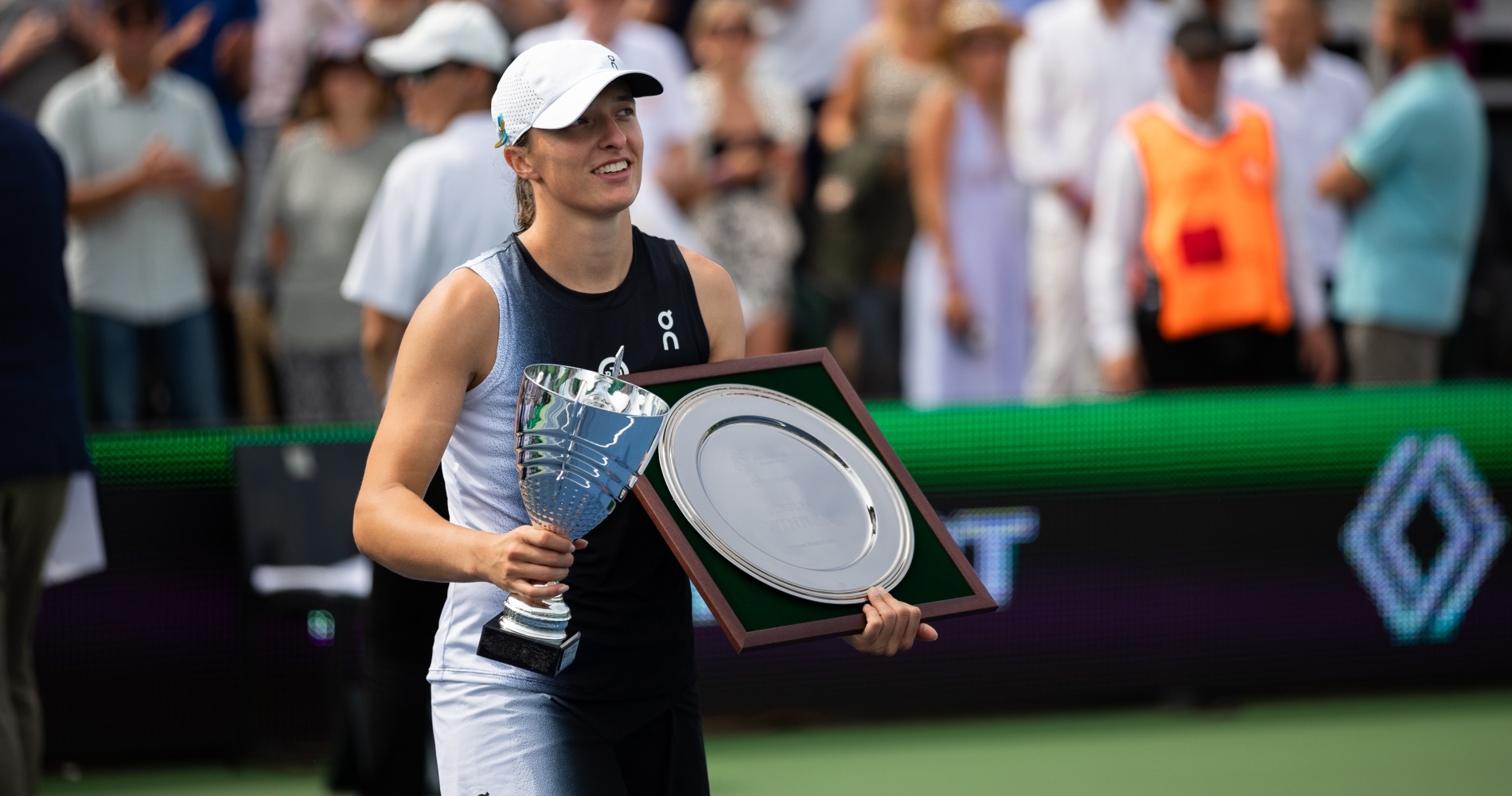 Swiatek Makes It Look Easy Against Siegemund, Wins Warsaw Title ...