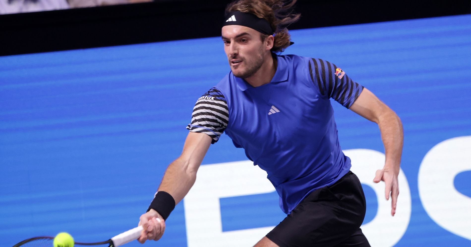 Tsitsipas volta a superar Thiem e avança em Viena - TenisBrasil