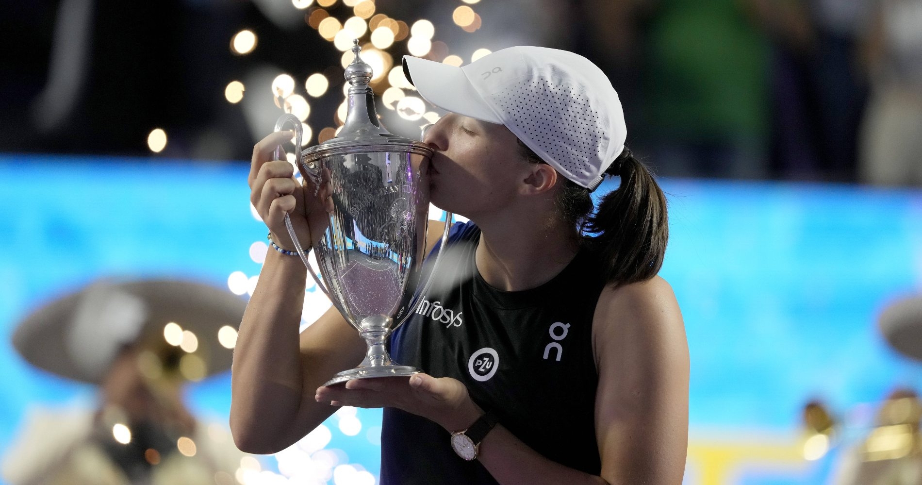 Swiatek wins WTA Finals, returns to No 1 Tennis Majors