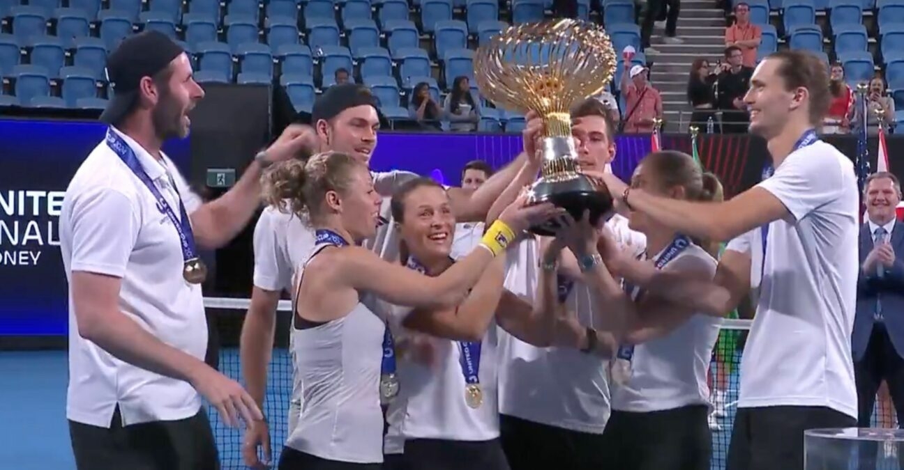 Team Germany with the United Cup 2024 trophy