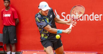 Luciano Darderi at the ATP Challenger Campinas in 2023