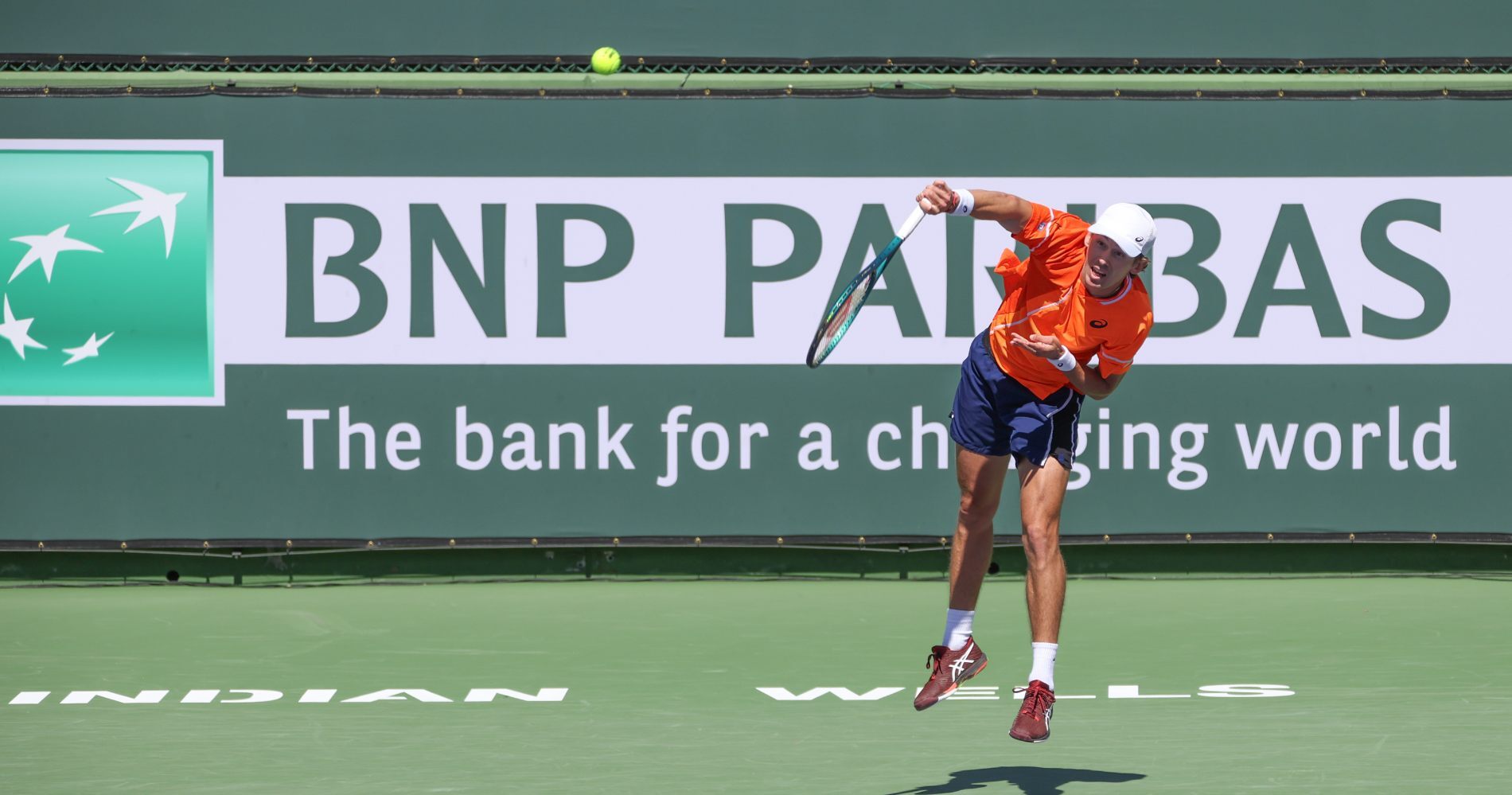 De Minaur bagels Hurkacz to continue impressive Indian Wells