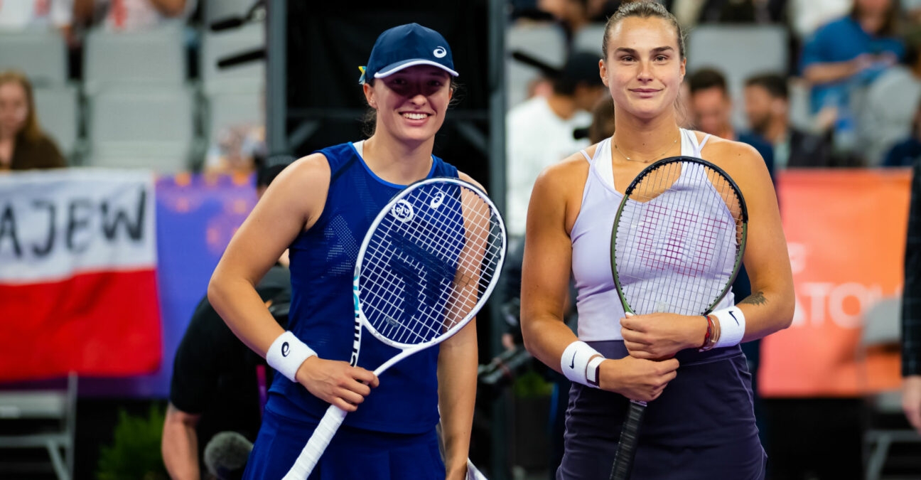 Iga Swiatek and Aryna Sabalenka at the 2022 WTA Finals in Fort Worth