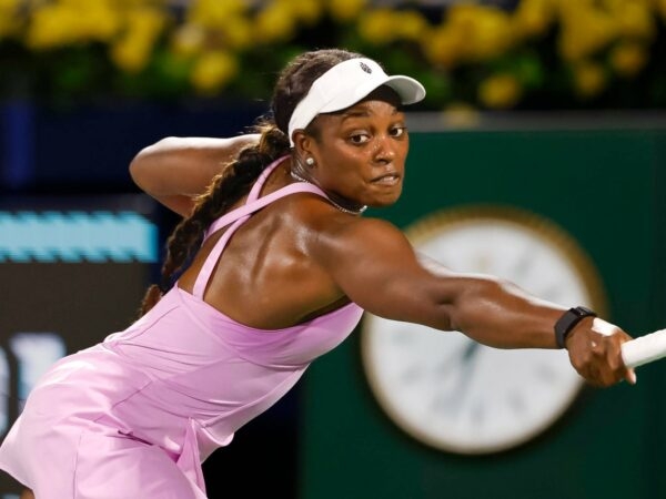 Sloane Stephens backhand