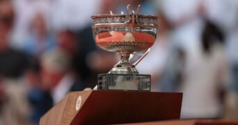 Roland-Garros trophy, 2023