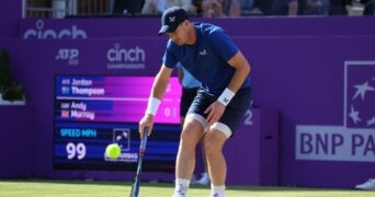 Andy Murray Queen's injury - Action Plus / Panoramic