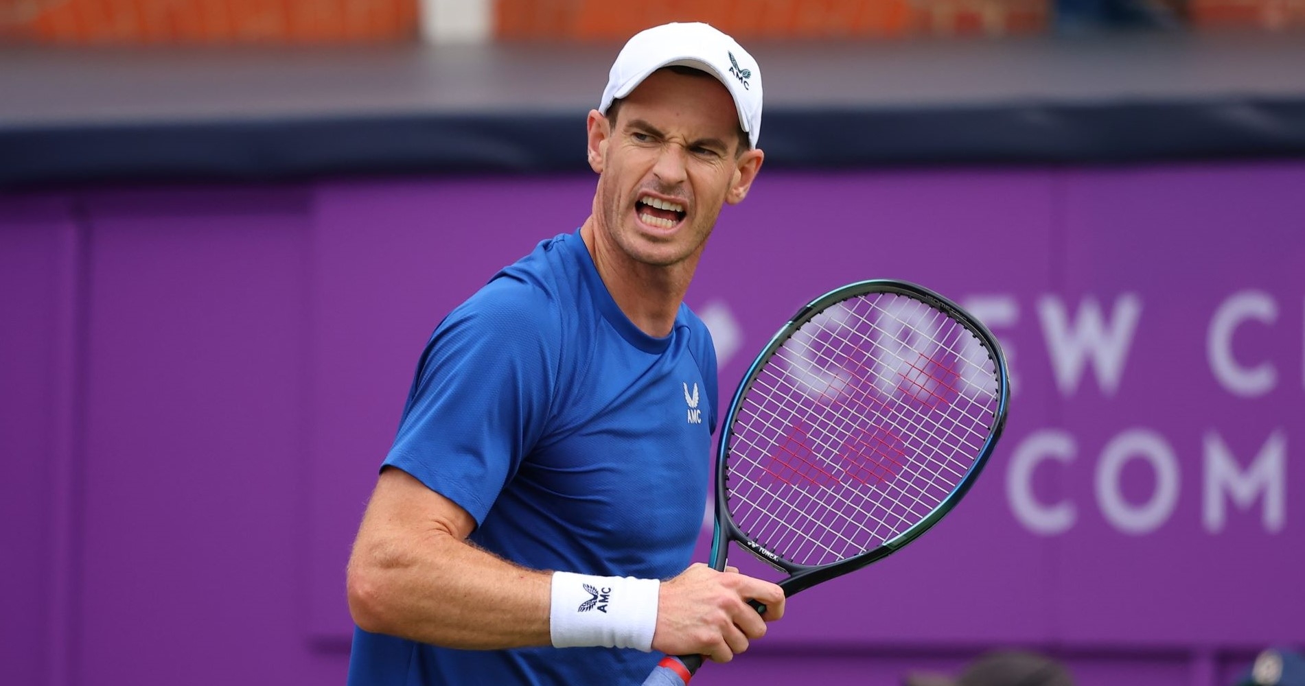 Andy Murray wins 1000th tour-level match in front of delighted home fans at Queen’s