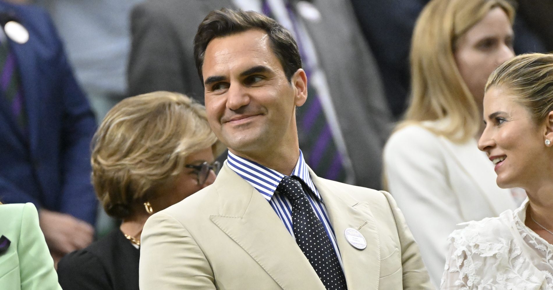 Federer visits Wimbledon