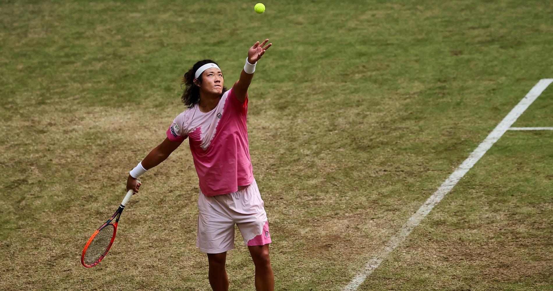 Halle Open: Zhang becomes first Chinese man to reach semis of a grasscourt event